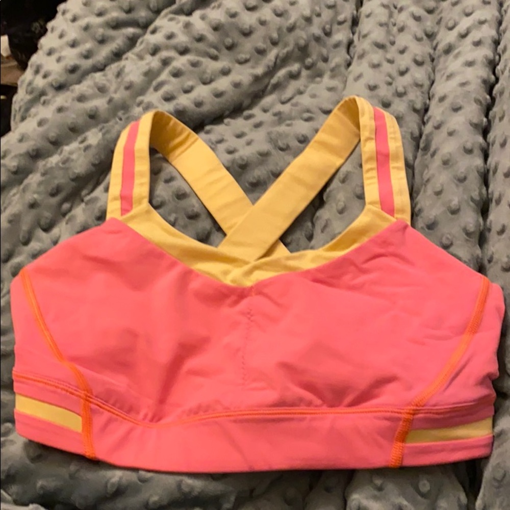 LuLu lemon sports bra. Size 8. Lightly worn.